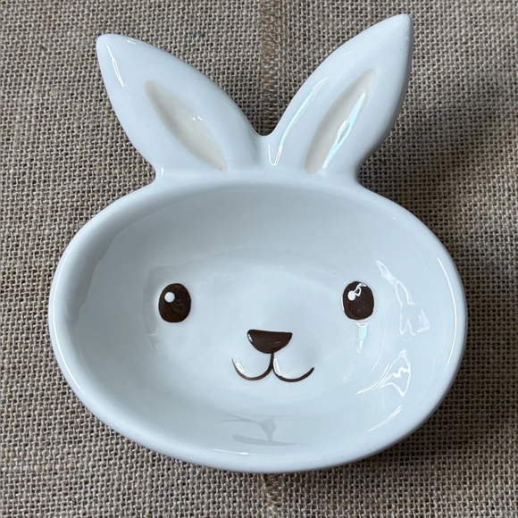 Big Ears Easter Bunny Candy Dish Whimsical Kitsch Cottage Core Spring - Picture 1 of 2